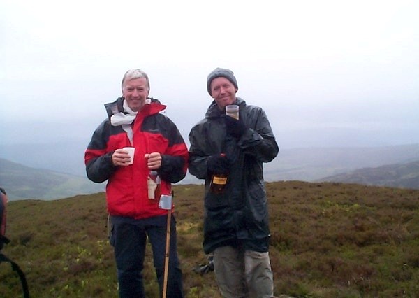 Colin Kinnear (left) hits 600 on Dun Coillich, with Brent Lynam