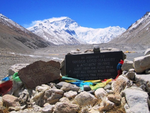 Everest base camp and Mallory memorial (photo: Pete Ellis)