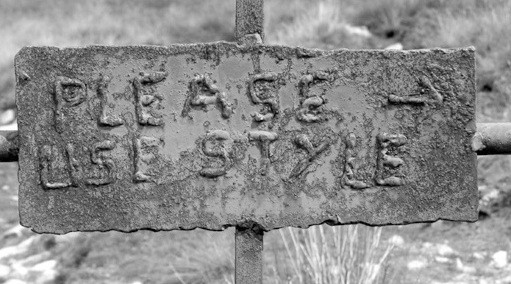 Campaign against baggy bagging (photo: Trevor Littlewood)