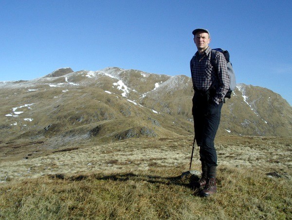 Alan Dawson and Meall nan Tarmachan range, 29 Feb 2004 (photo: Bert Barnett)